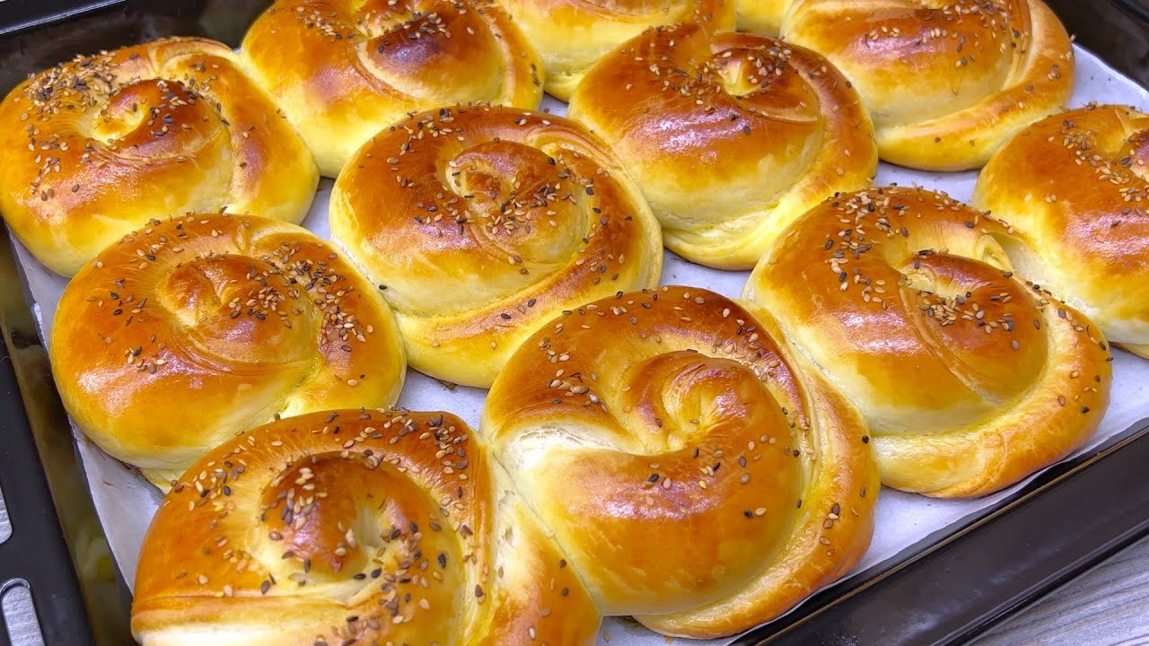 Быстрый завтрак готов за считанные минуты! Вкусные французские булочки.