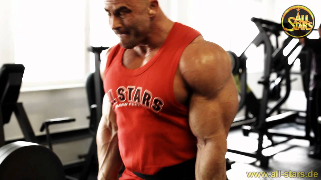 ALL STARS Athlet Tomas Bures - Rückentraining 3 Wochen vor der FIBO Power 2012.