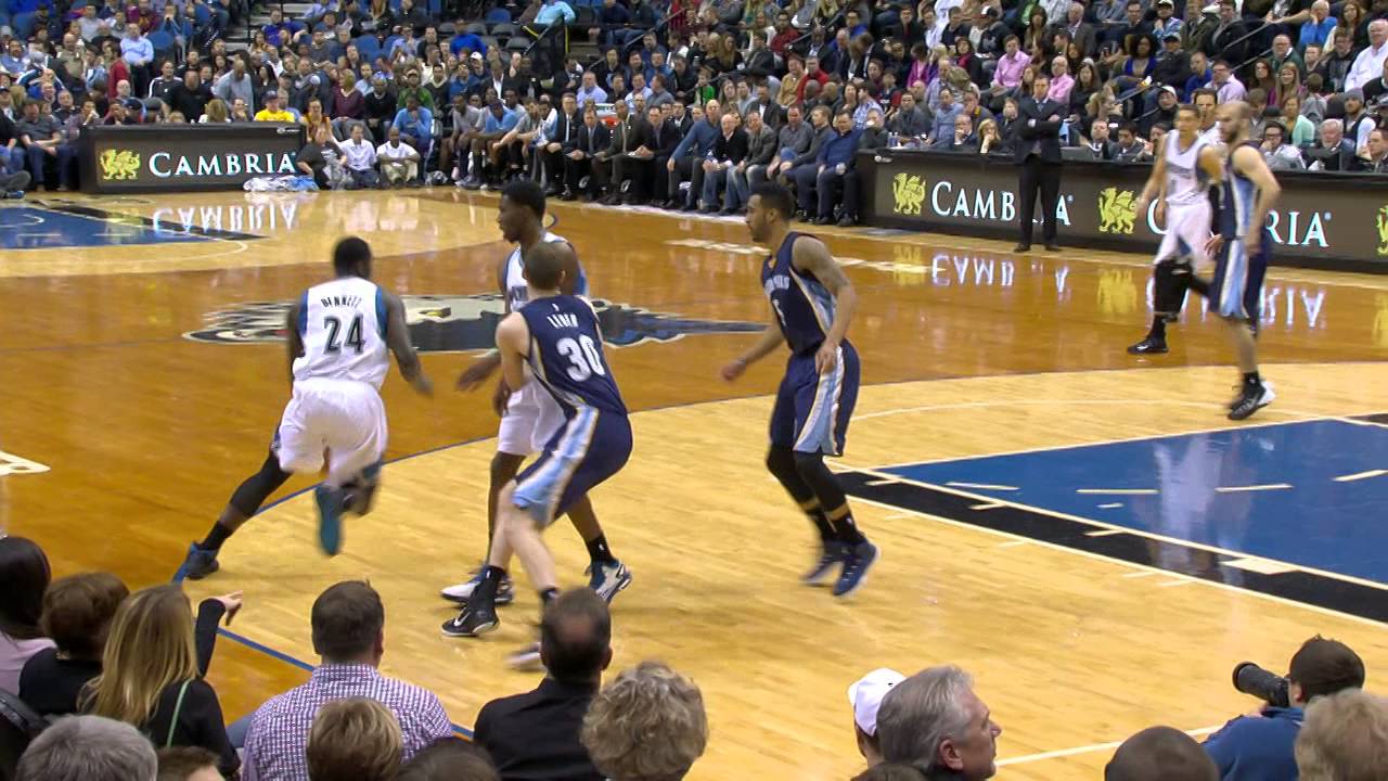 Anthony Bennett Rattles the Rim with the 2-Handed Tomahawk