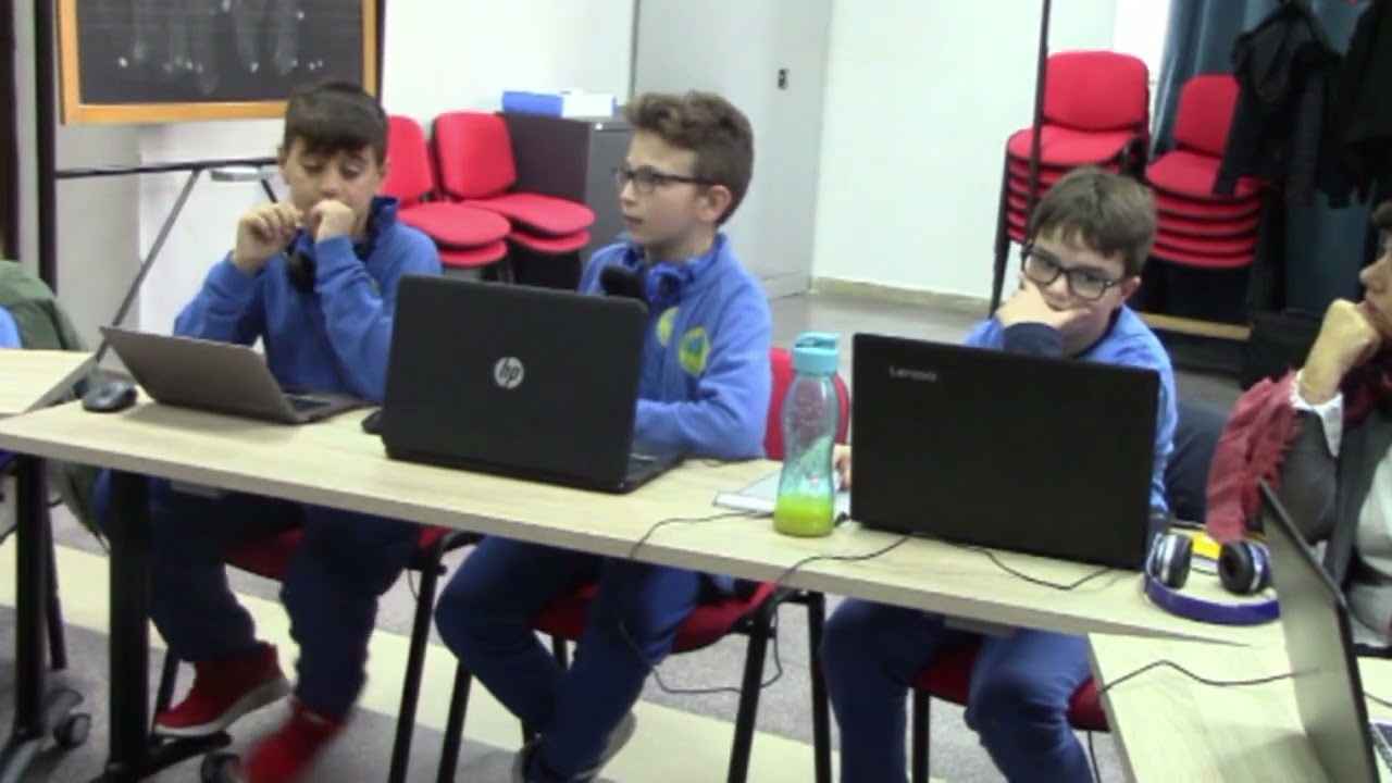 Ascolto e analisi collettiva del brano di Laura (9 anni) Sessione speventosa