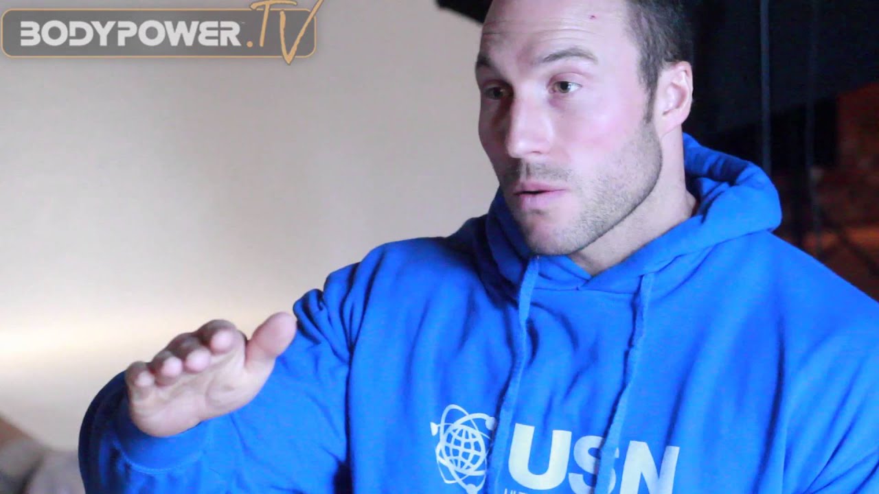 How much Water should you intake for a compitation? Rich Gozdecki explaines what he does.