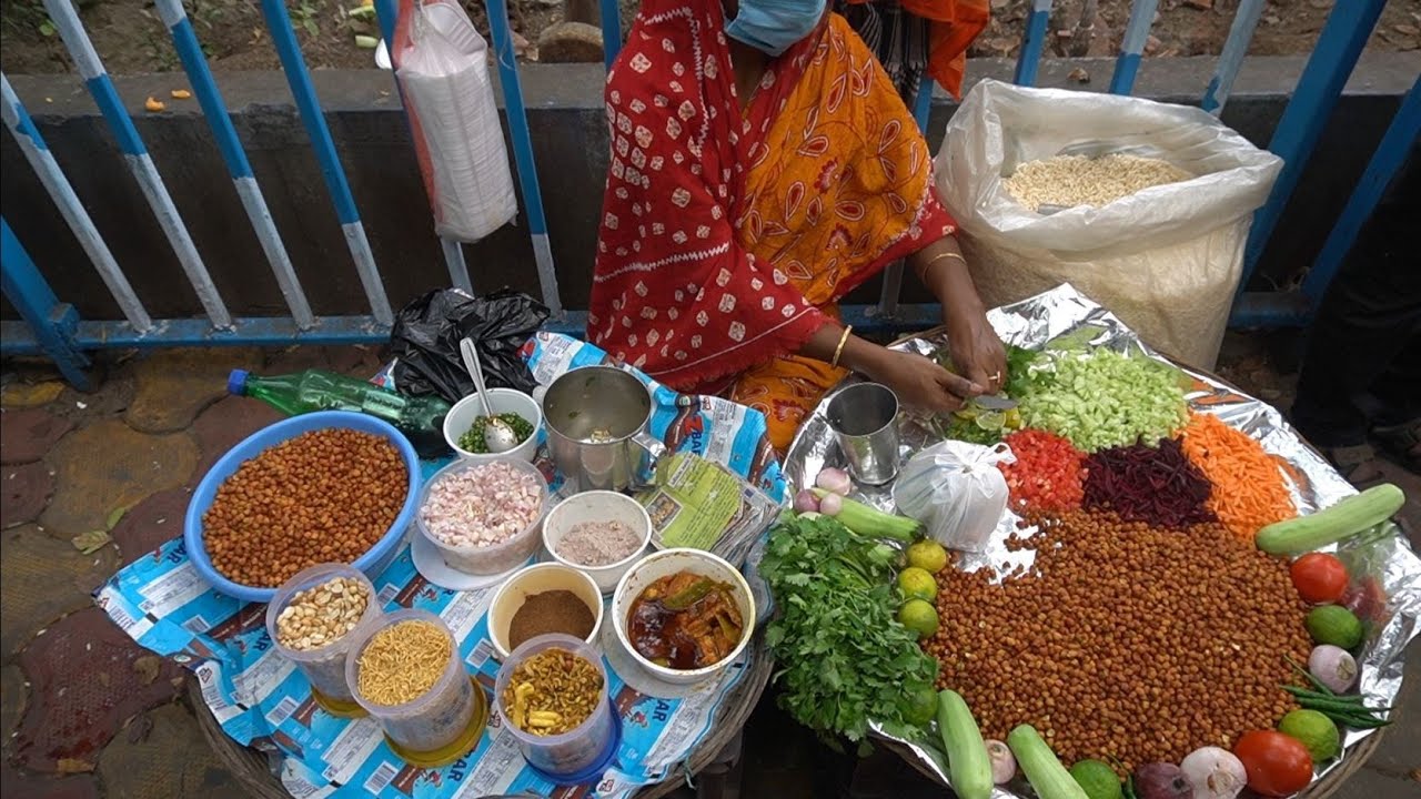 Hard Working Lady Selling Very Clean Food For 10 Rupees | Indian Street Food