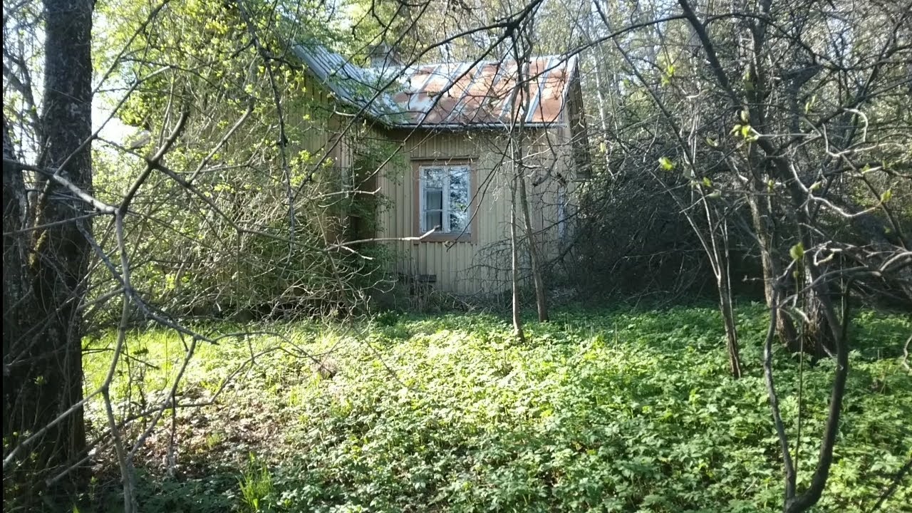Hylätty talo Siuntiossa