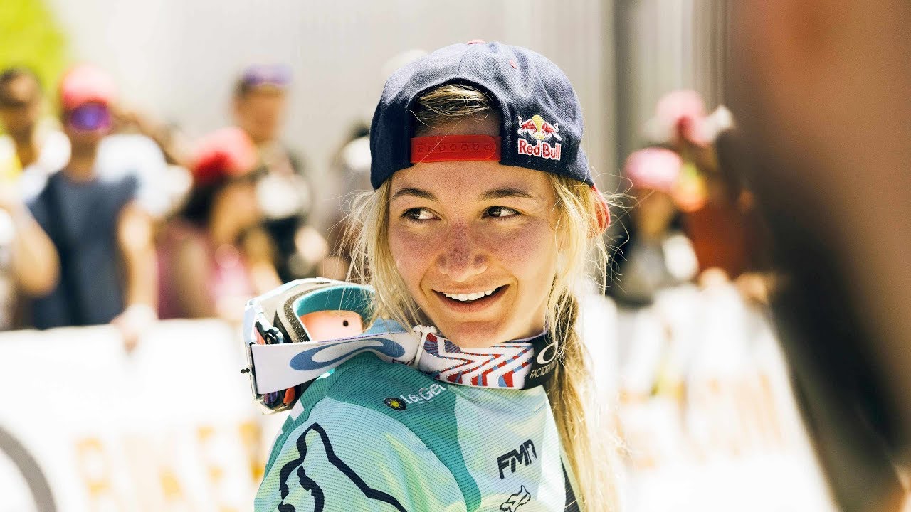 Mad Downhill skills from Tahnee Seagrave | Winning Ride from UCI MTB World Cup Canada 2017
