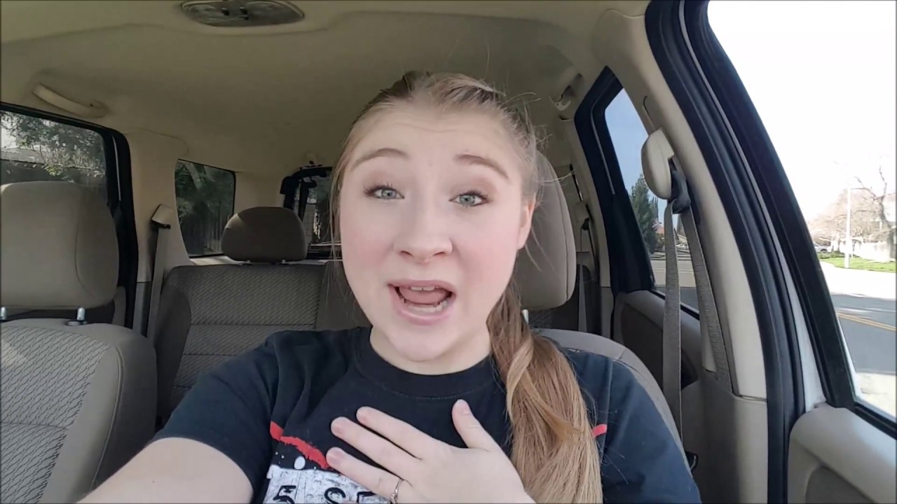 EMBARRASSING Disney World Cast Member STORY! | CHARACTER PERFORMER