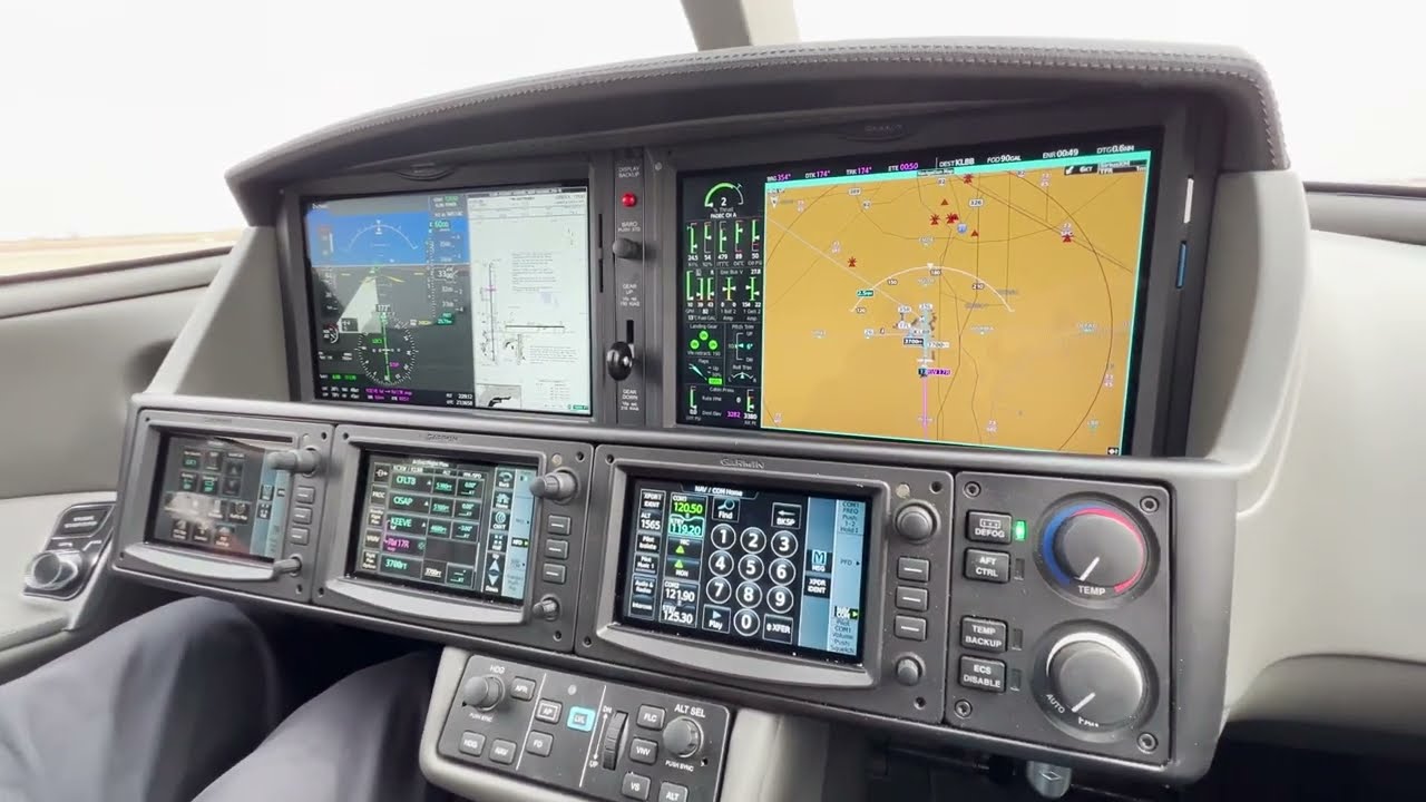 Cirrus Vision Jet ILS Approach Into Lubbock, Texas KLBB