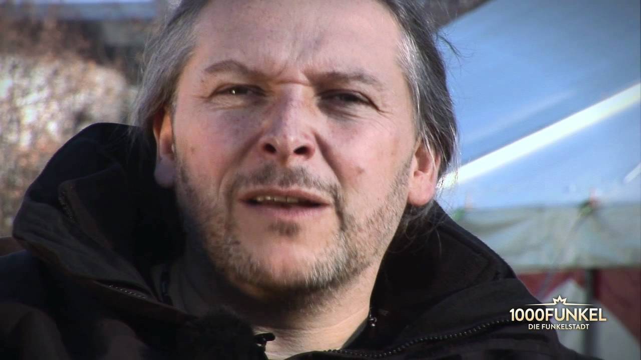 Der große Aufbau des märchenhaften Funkellandes