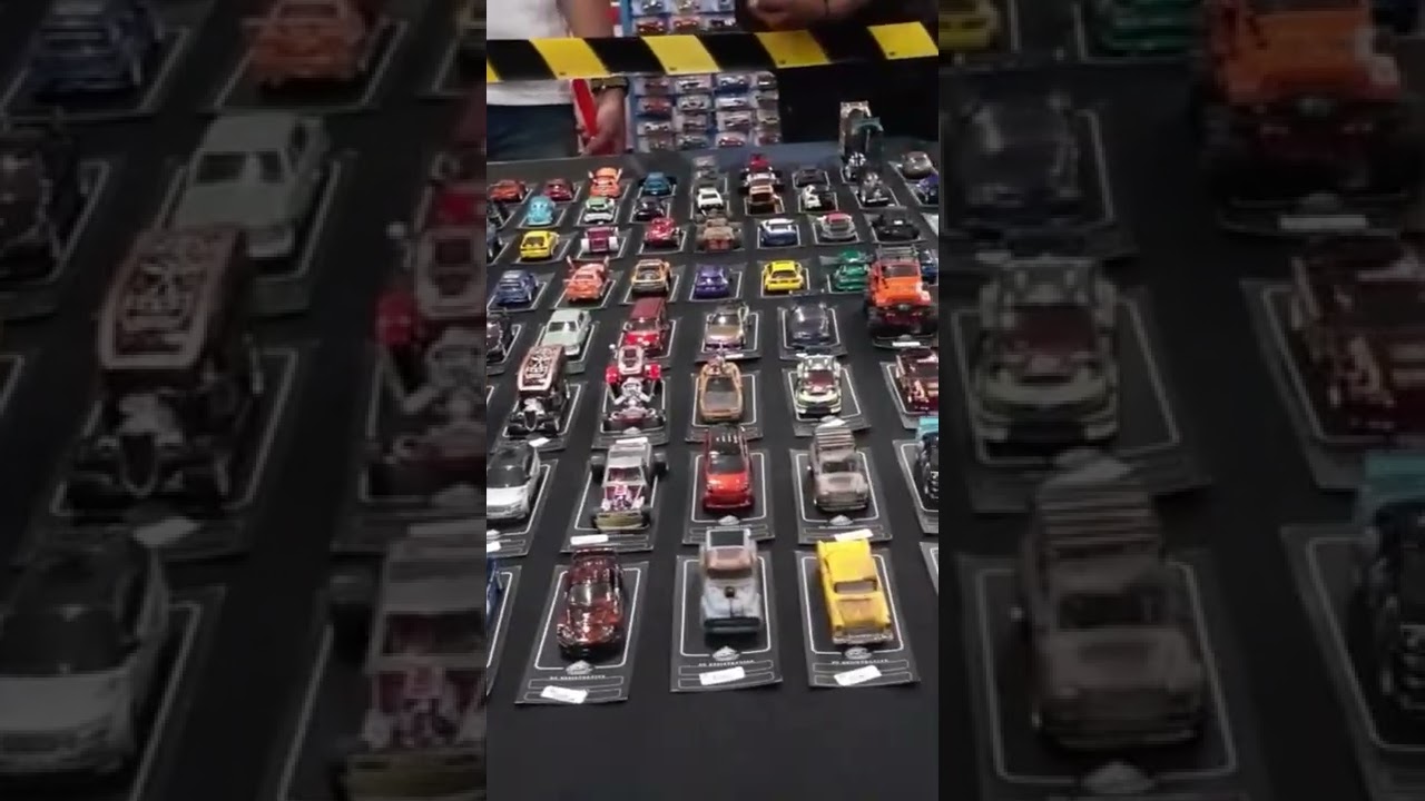 Diecast 1:64 event in GRESS MALL gresik road to IDE 2021