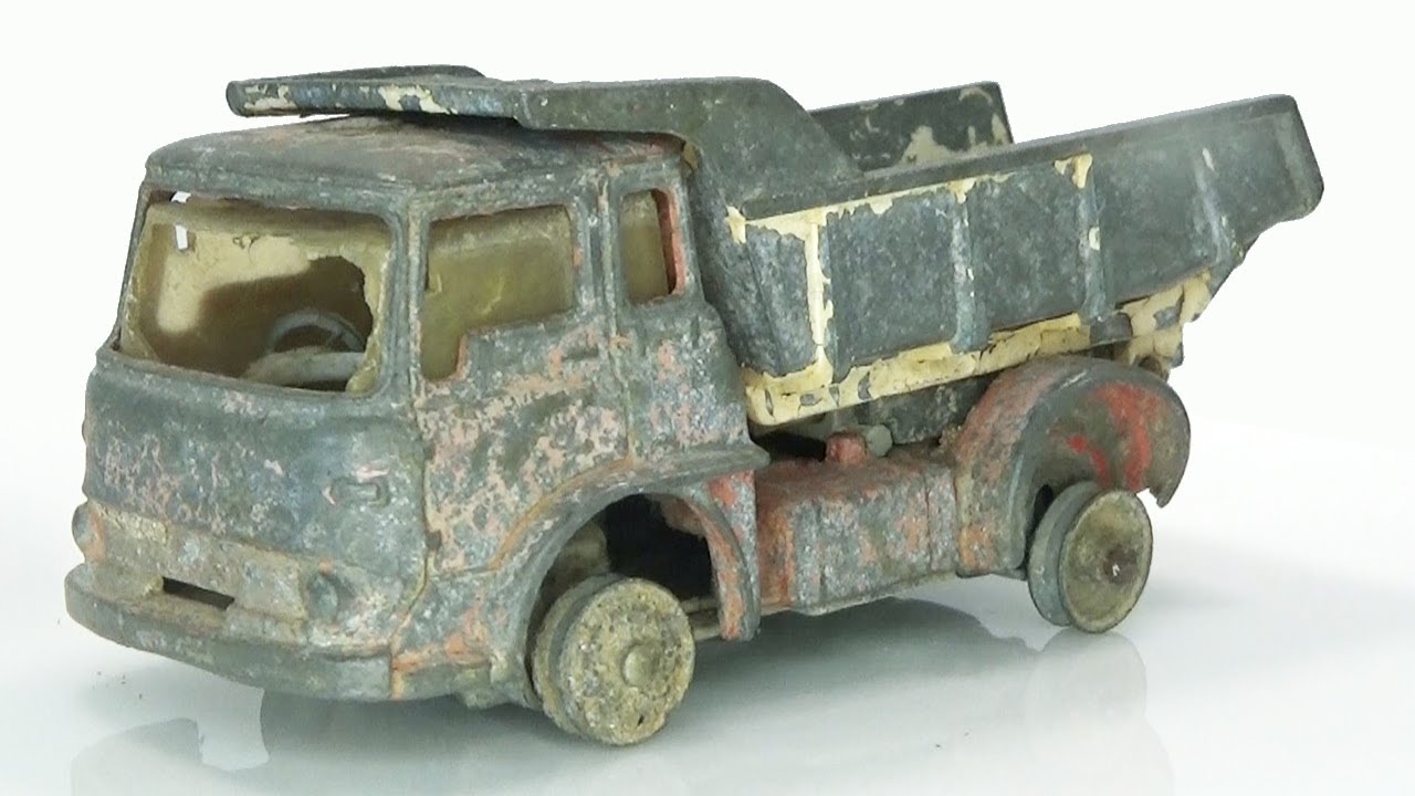 Реставрация самосвала Corgi Bedford №494. Восстановление до заводского состояния.