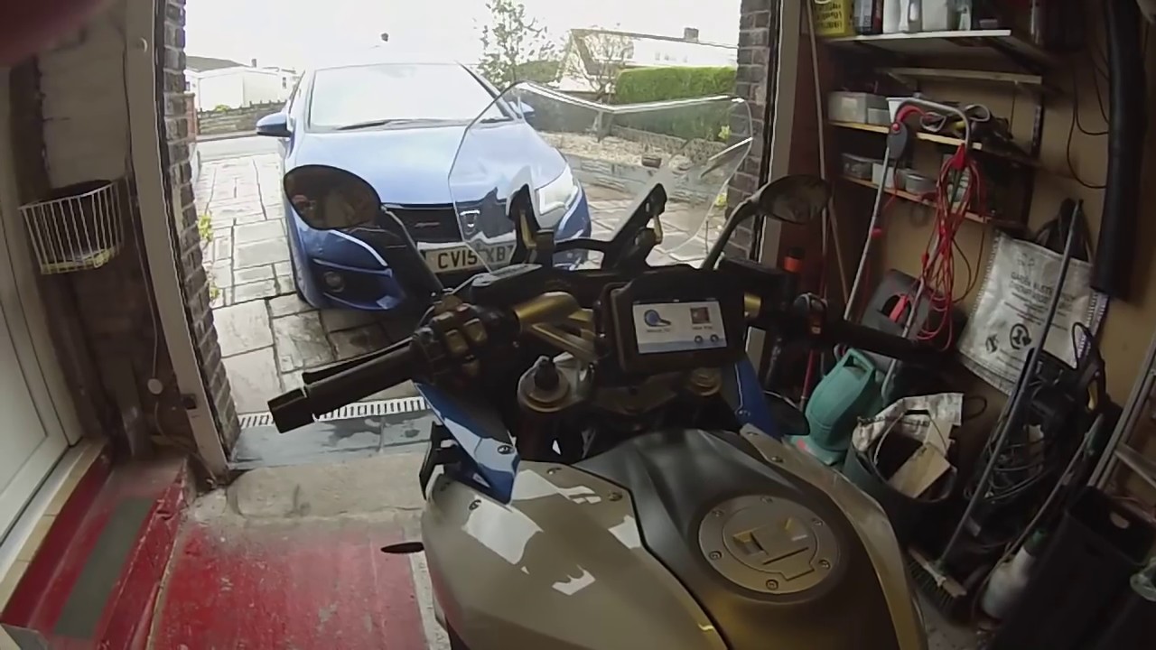 bmw r1200rs accessories review