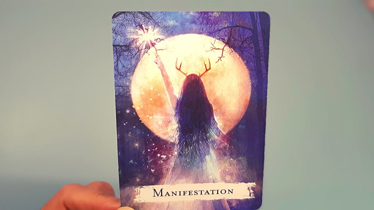 🔮🍀Non vuole rinunciare a ciò che sente suo! Questa persona ha il cuore tormentato🔮