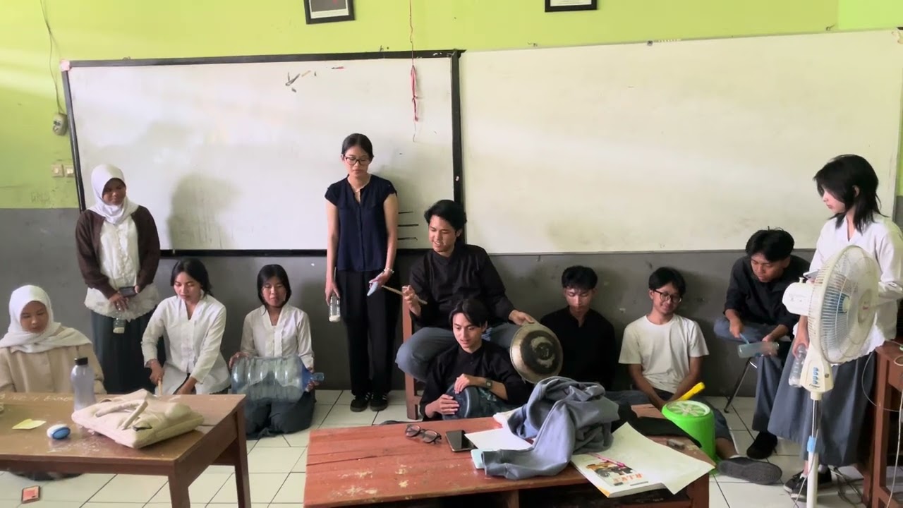 KEOMPOK 2 SENI BUDAYA XII-F MUSIK KONTEMPORER