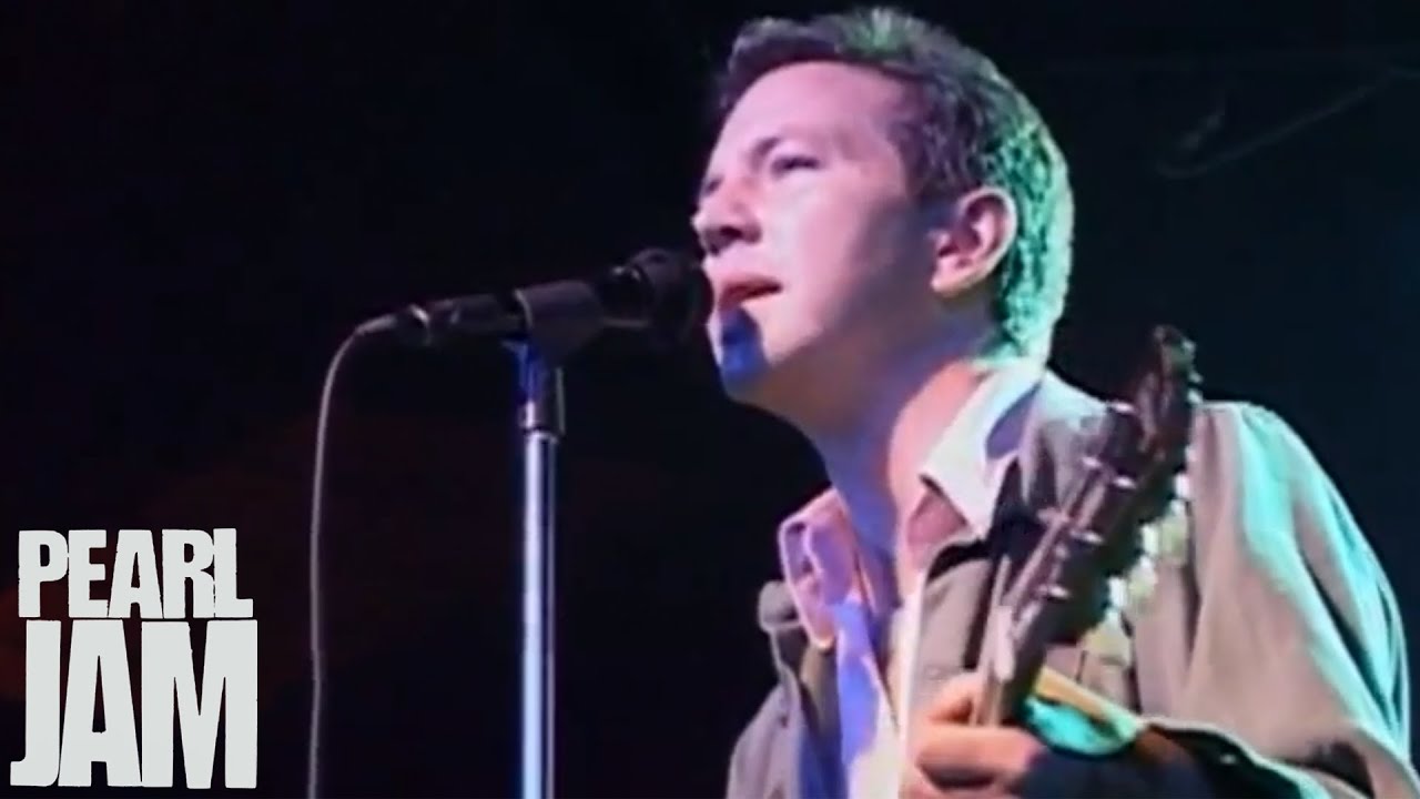 Elderly Woman - Live At The Showbox - Pearl Jam