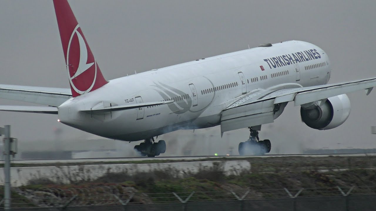 Turkish Airlines Boeing 777 - 300er | Istanbul - LAX (TC-JJT)