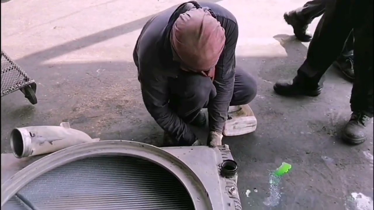 Mercedes-Benz actros 2040 mixed oil and water replace radiator assembly