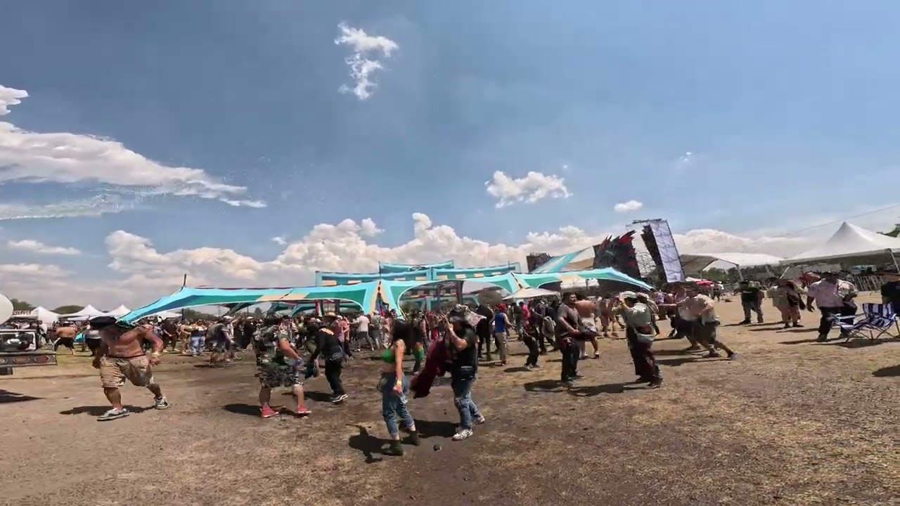 En el dance 👽 Equinox festival #rave #psytrance #musicaelectronica