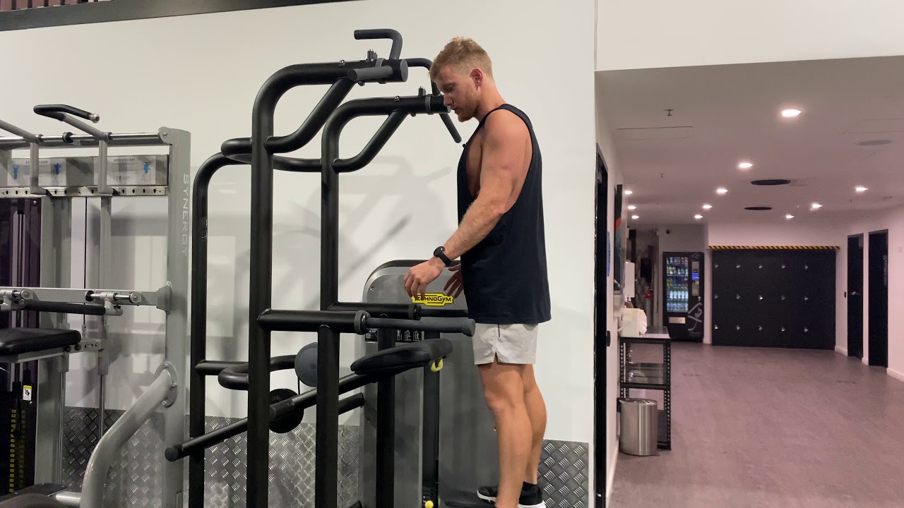 Assisted dip machine