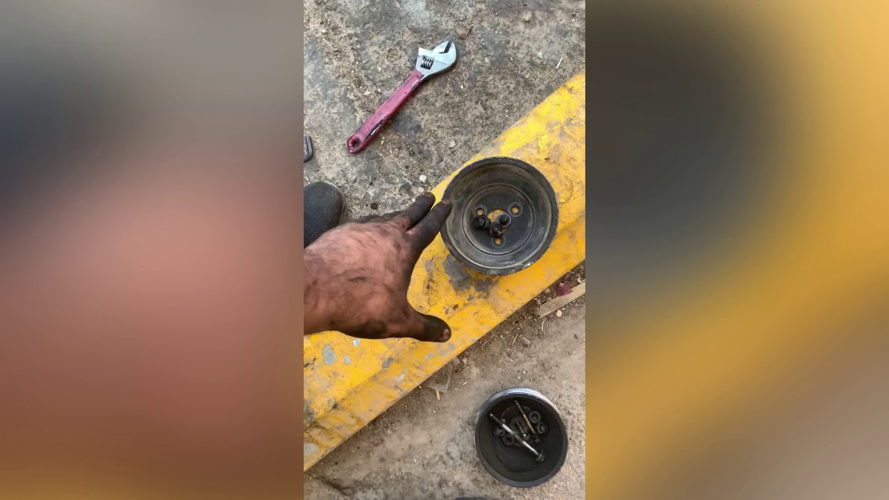 تعطل علي الشبح وانا مسافر بسبب الحرارة وحليت المشكلة ولله الحمد + طريقة فك السير وبلف الحرارة.