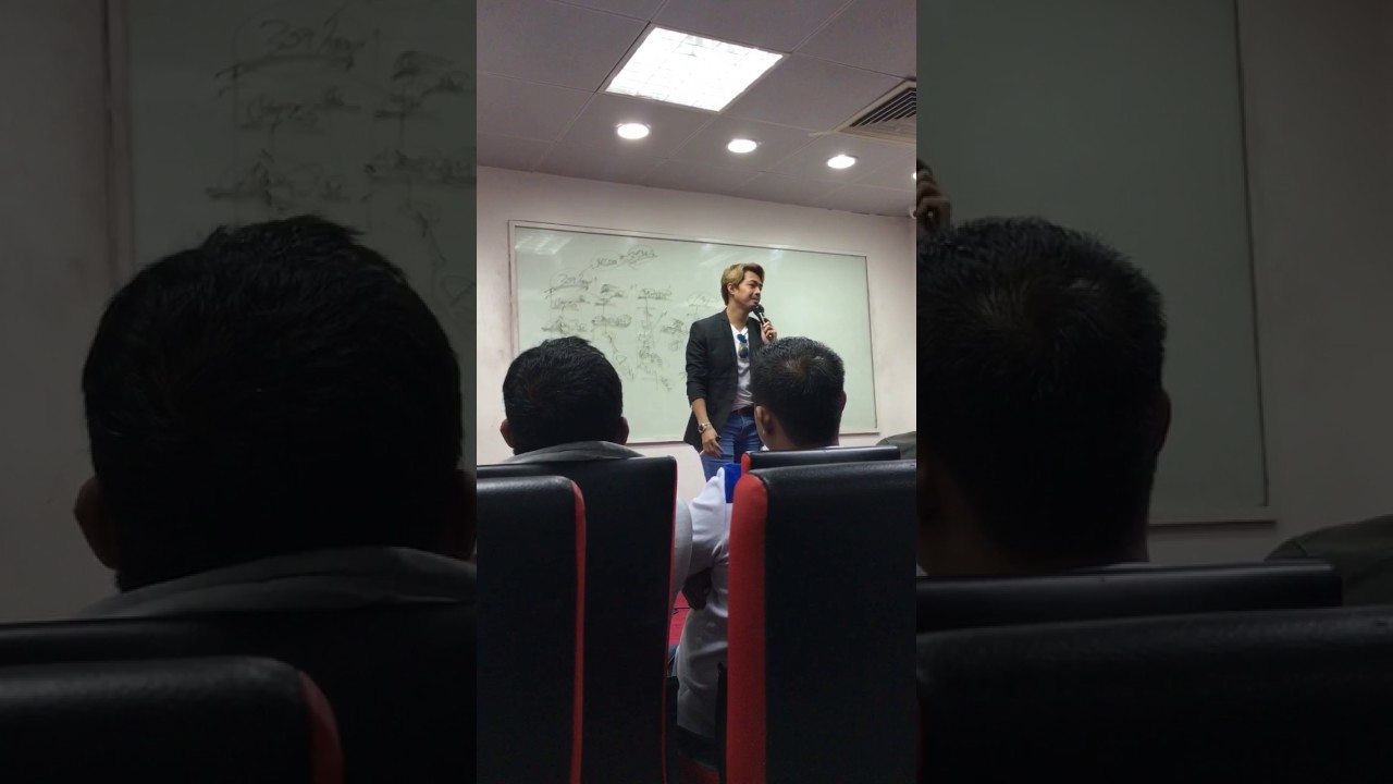 001 Ups Emil - Frontrow talk