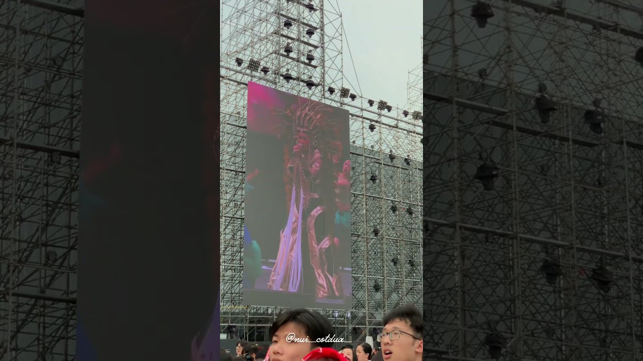 TRÌNH DIỄN CÁ NHÂN - BB TRẦN - Y CONCERT