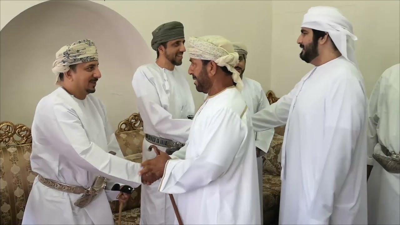 استقبال معالي السيد محافظ مسندم  ووالي دبا المواطنين المهنئين بعيد الفطر المبارك