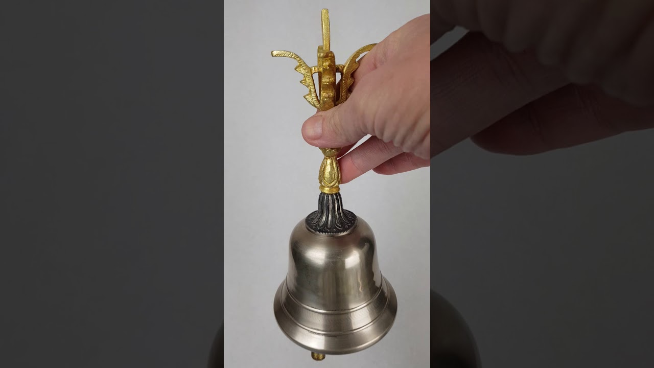 Grande cloche tib&eacute;taine bronze et plaqu&eacute; or qualit&eacute; sup&eacute;rieure 20 cm