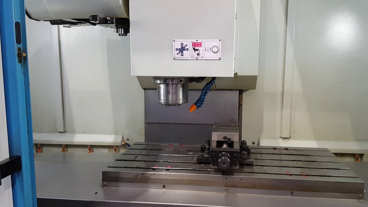 Centro de mecanizado vertical LAGUN L1000 de segunda mano - CECAMASA