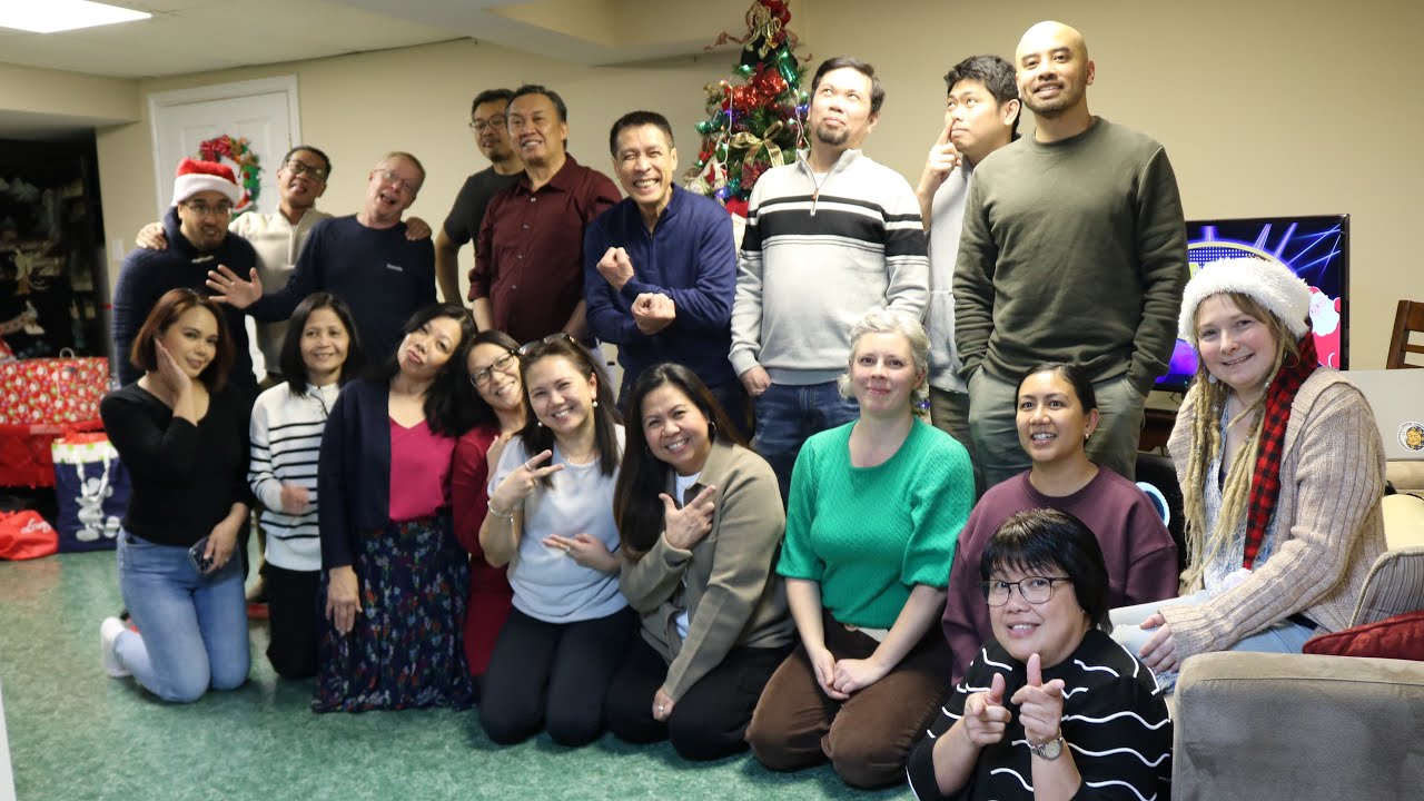 Christmas Family Feud: Adult Edition