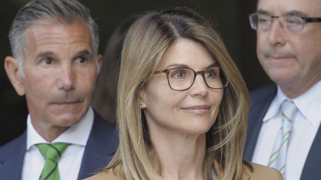 Lori Loughlin's Federal Court Hearing: Inside the Courtroom