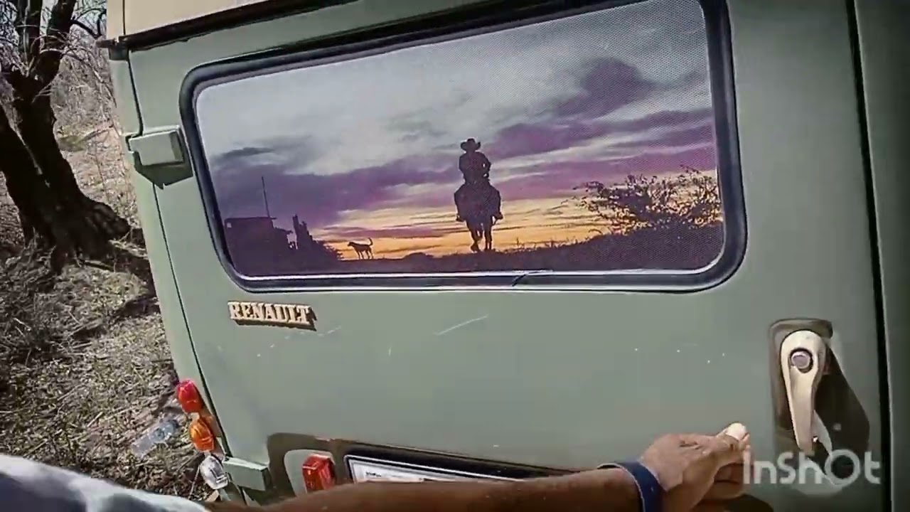 Renault 4 . F6   . préparation et peinture.وحدة إنقاذ الرونو 4