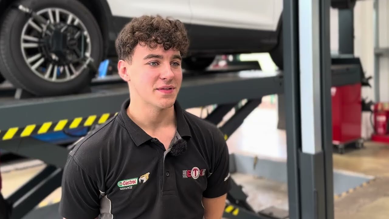Would you recommend working for Eden Tyres & Servicing
