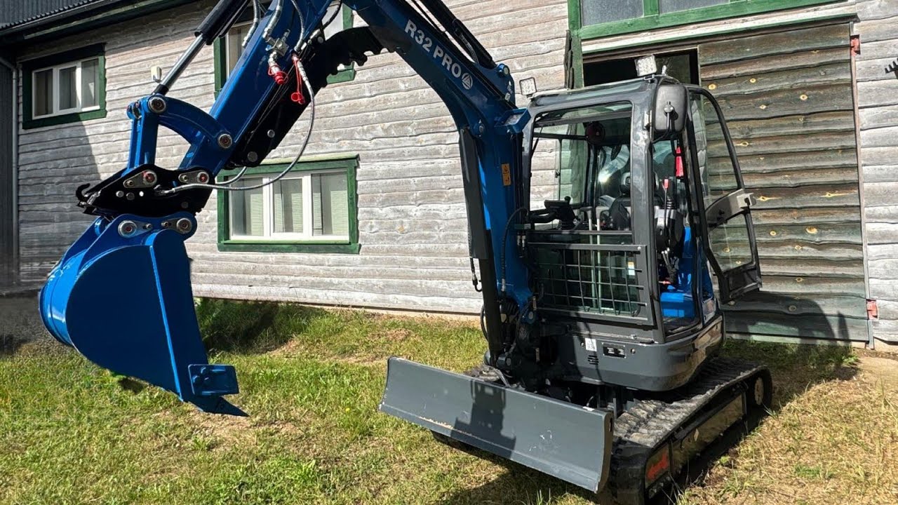 RIPPA R32 PRO Walkaround & Quick Hitch Demo