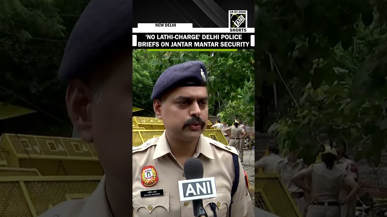 'No lathi-charge' Delhi Police on Jantar Mantar security as Wangchuk taken to Safdarjung hospital