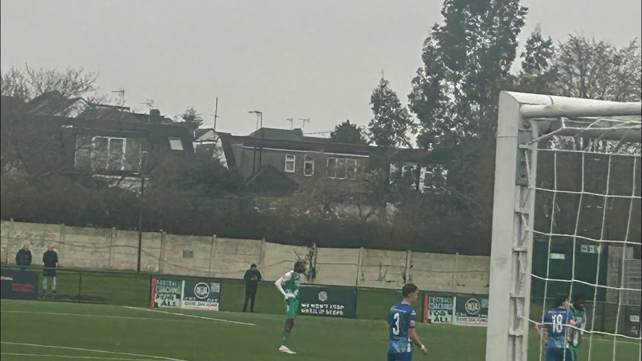 Hendon fans vs hayes yading united 