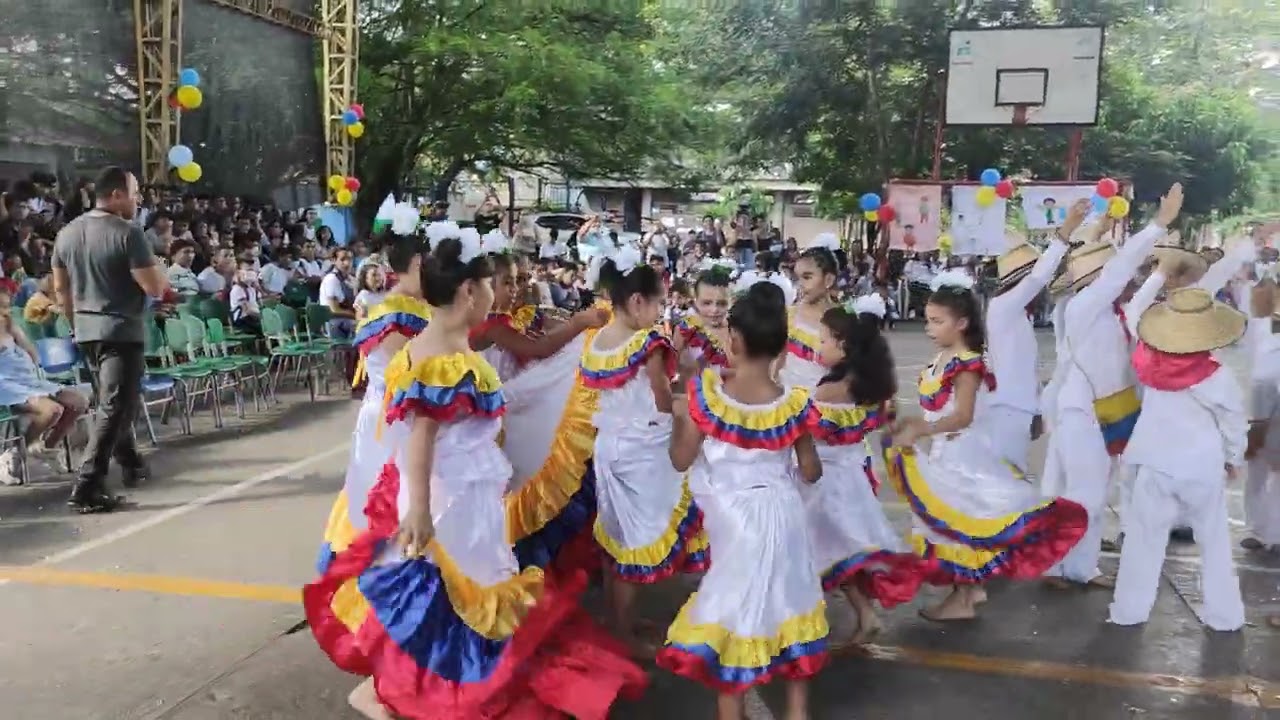Baile La Pollera Colora grado 2-5 🇨🇴 Institución Educativa Atanasio Girardot 2022