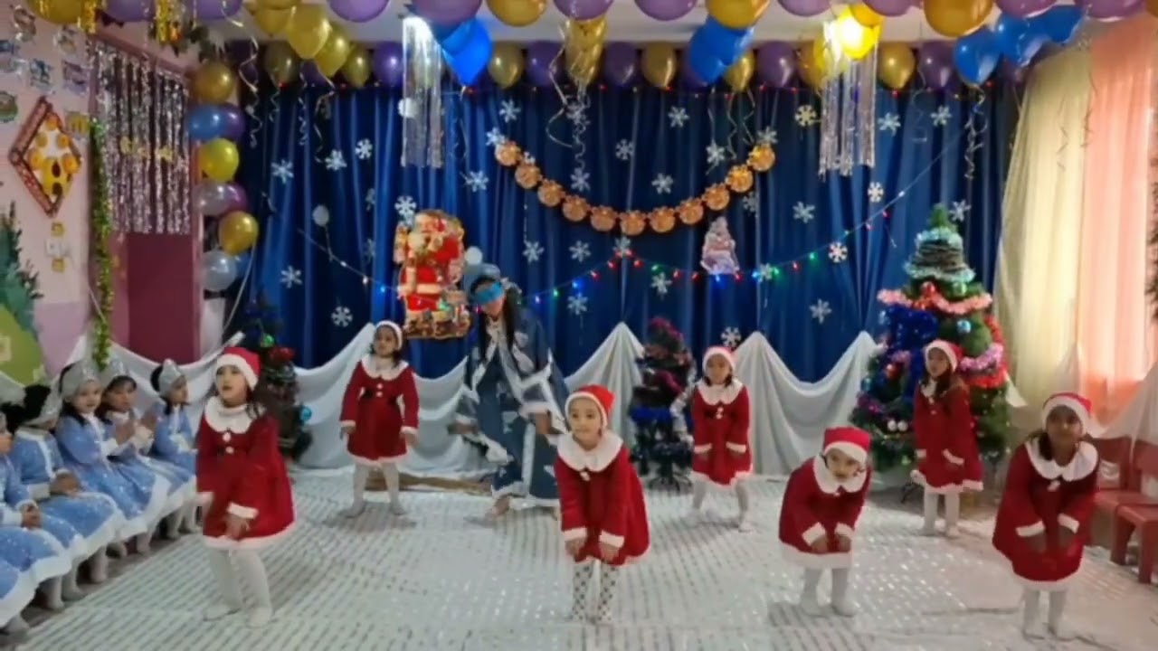 Yangi yil, jingl bells qor qiz qizlar ijrosida raqs