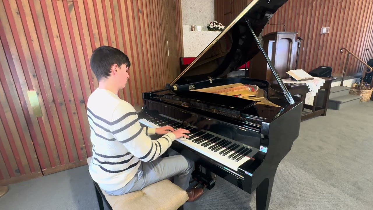 Hymns at the Piano | When We All Get to Heaven • Day By Day • Trust and Obey