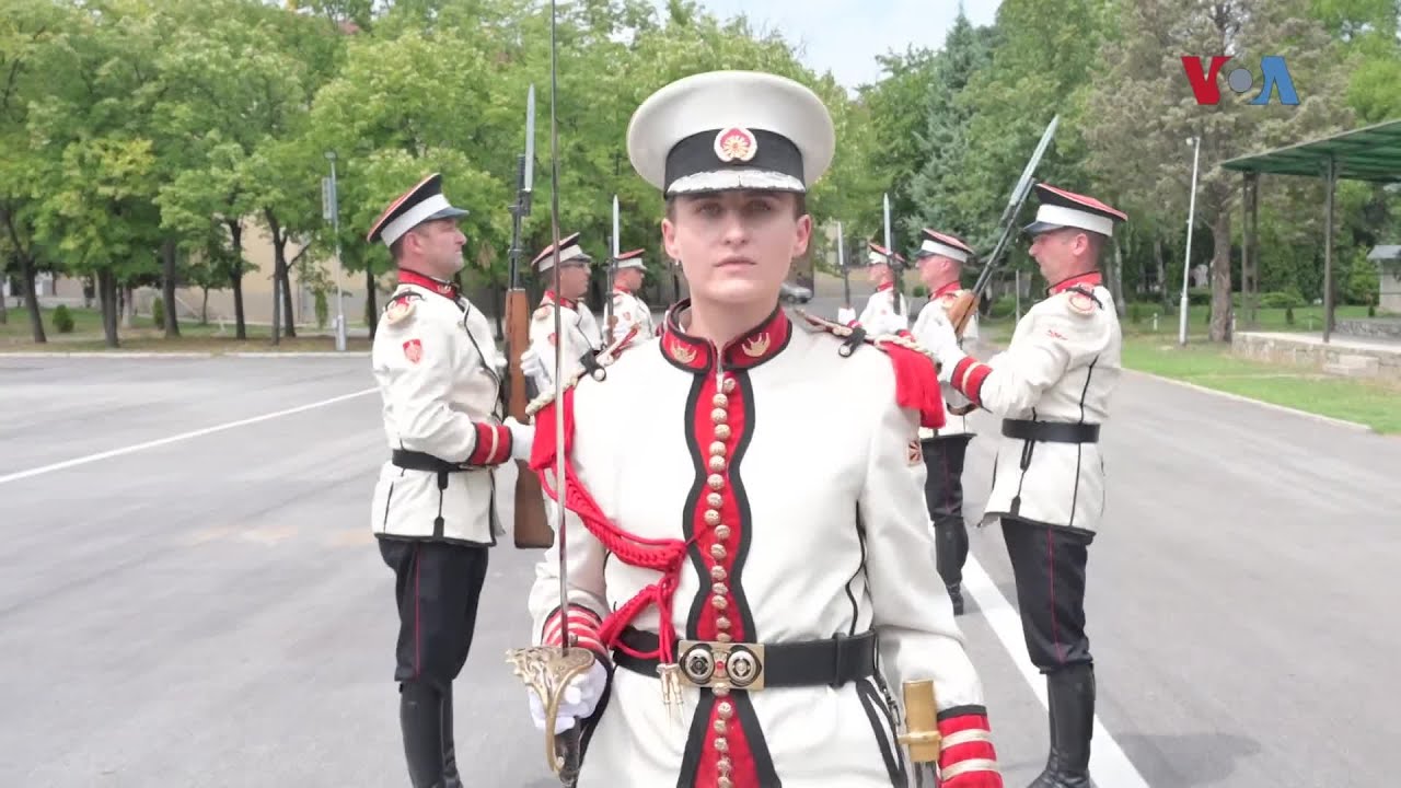 Гардистките од македонската армија строги во наредбите, професионални во задачите