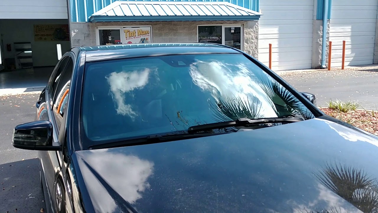 Does Llumar Clear Air Blue 80 Ceramic Window Film look blue when looking out of the windshield?