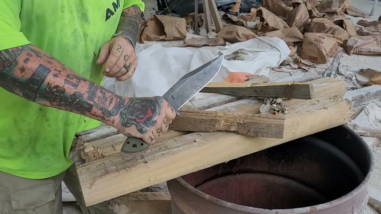 HONDO!! A RUGGED, TOUGH, BADASS BLADE!! WORK TUFF GEAR!!