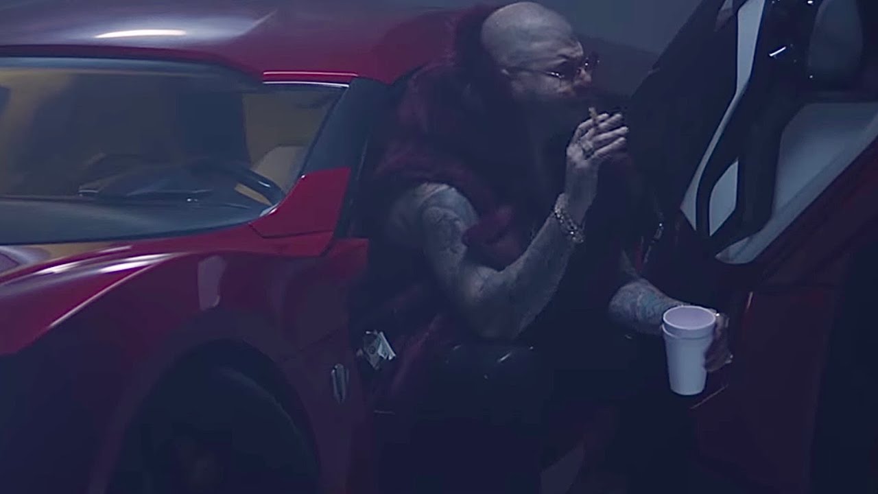 Farruko - Diabla [Official Music Video]