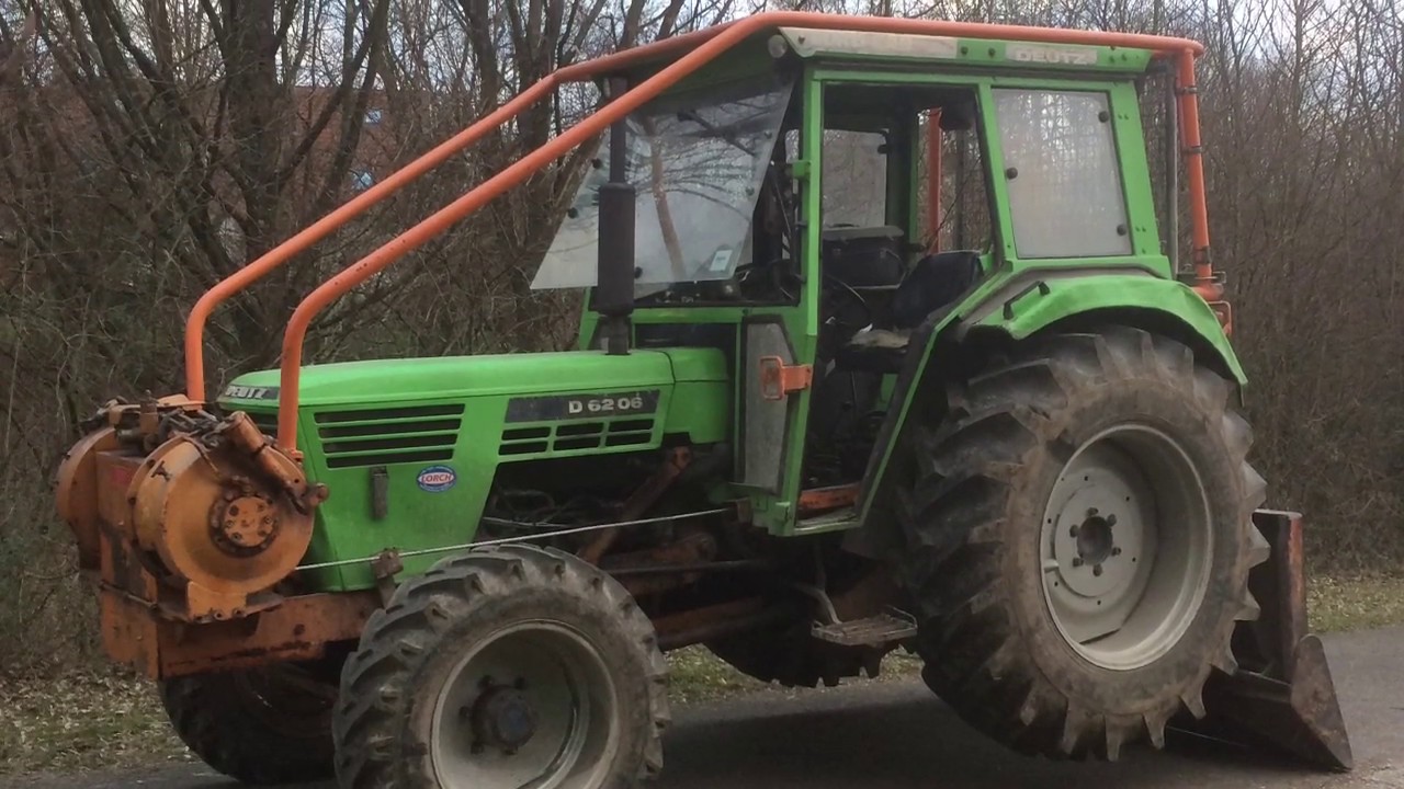 Reparatur am Deutz 6206 Forsttraktor