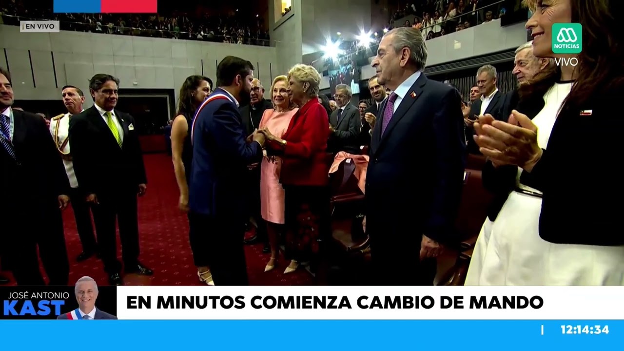 “Aplauso cerrado”: Así fue el ingreso del presidente Gabriel Boric al Congreso Nacional