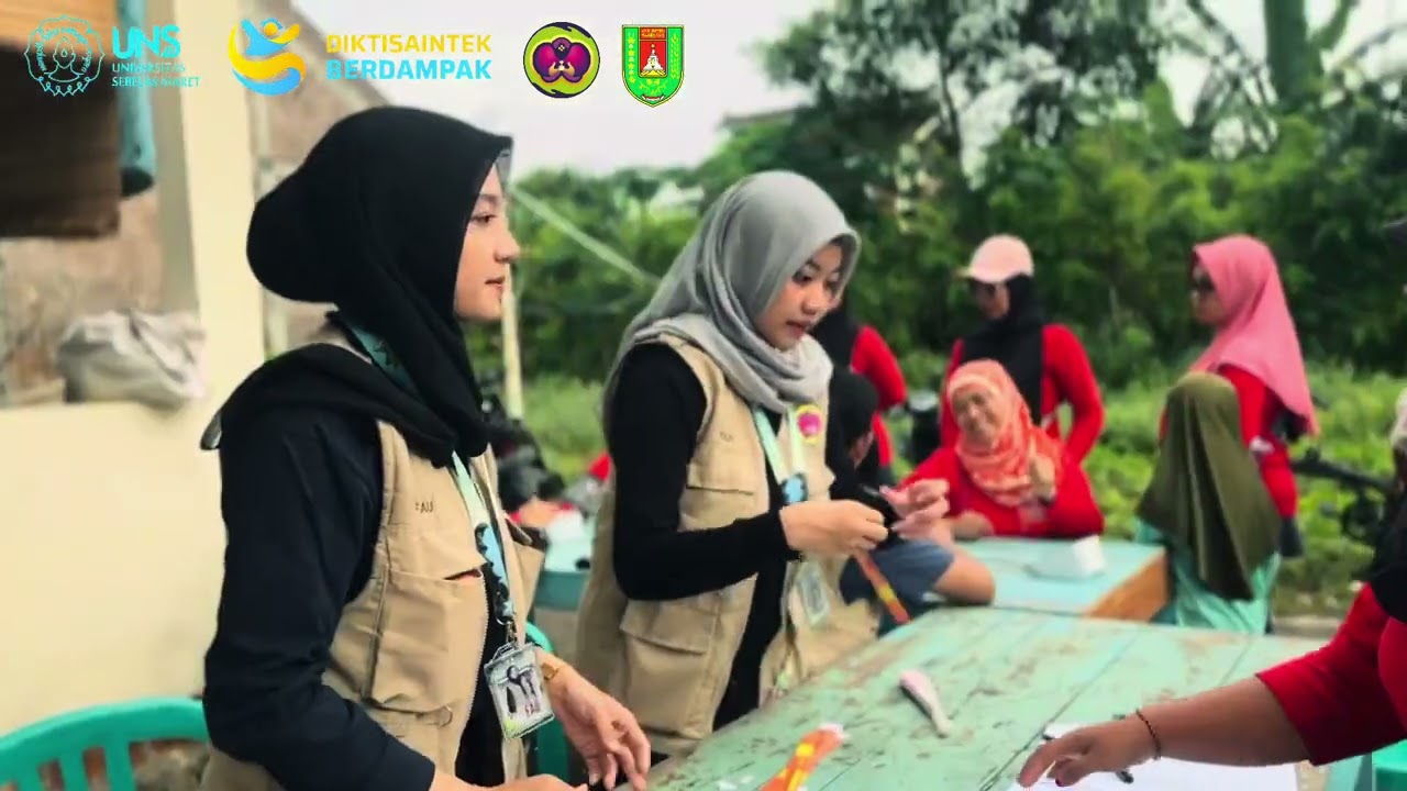MEWUJUDKAN PEMBERDAYAAN UMKM DESA WISATA BOROBUDUR MELALUI DIGITALISASI PEMETAAN WEB KKN UNS