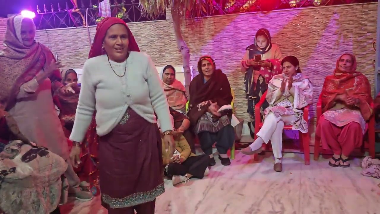 Haryanvi ragani  by desi  village women 🕺#haryanviculture #haryanviragani 
