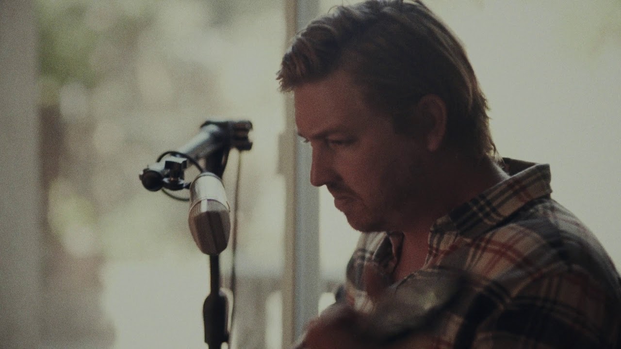 Sunday Morning (Story Behind the Song + Live Acoustic)