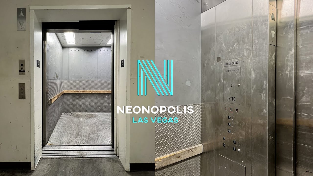 Hilarious Doors! OTIS Hydraulic Service Elevator - Neonopolis - Las Vegas, NV