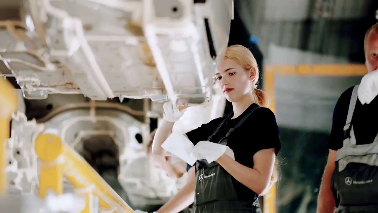 Mercedes Benz Autoproduktion: Die Lackierung / Digitale Vorfreude (Bremen Teil 2)
