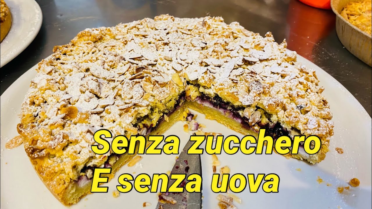 Crostata con frolla senza zucchero e senza uova con ￼ricotta e marmellata. Una delizia ￼