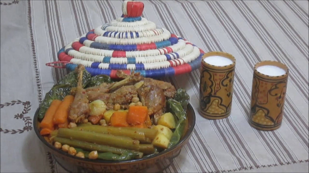 Couscous au blé entier avec poulet de ferme كسكسي قمح بالدّجاج العربي